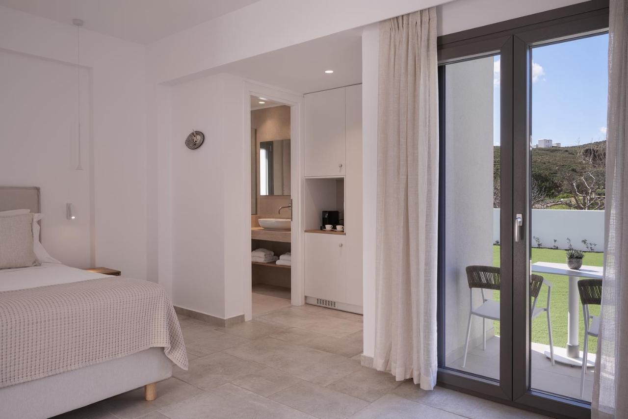 Isida Andros Hotel Áyios Pétros Bagian luar foto